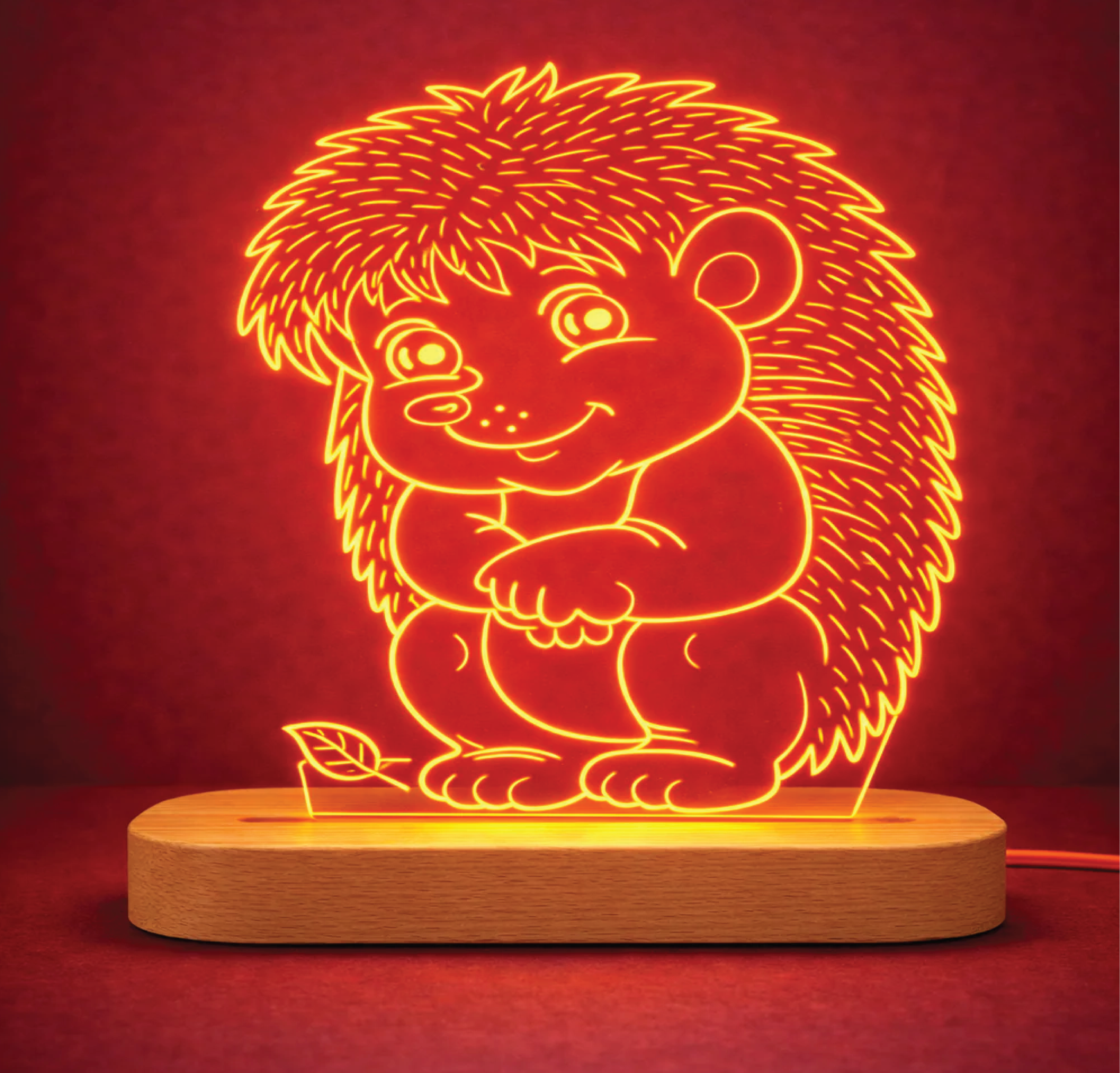 מנורת לילה בעיצוב קיפוד בחריטה אישית