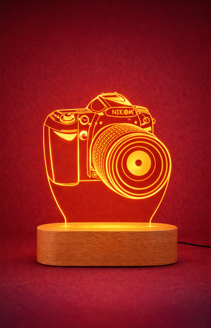 מנורת לילה מצלמה בחריטה אישית