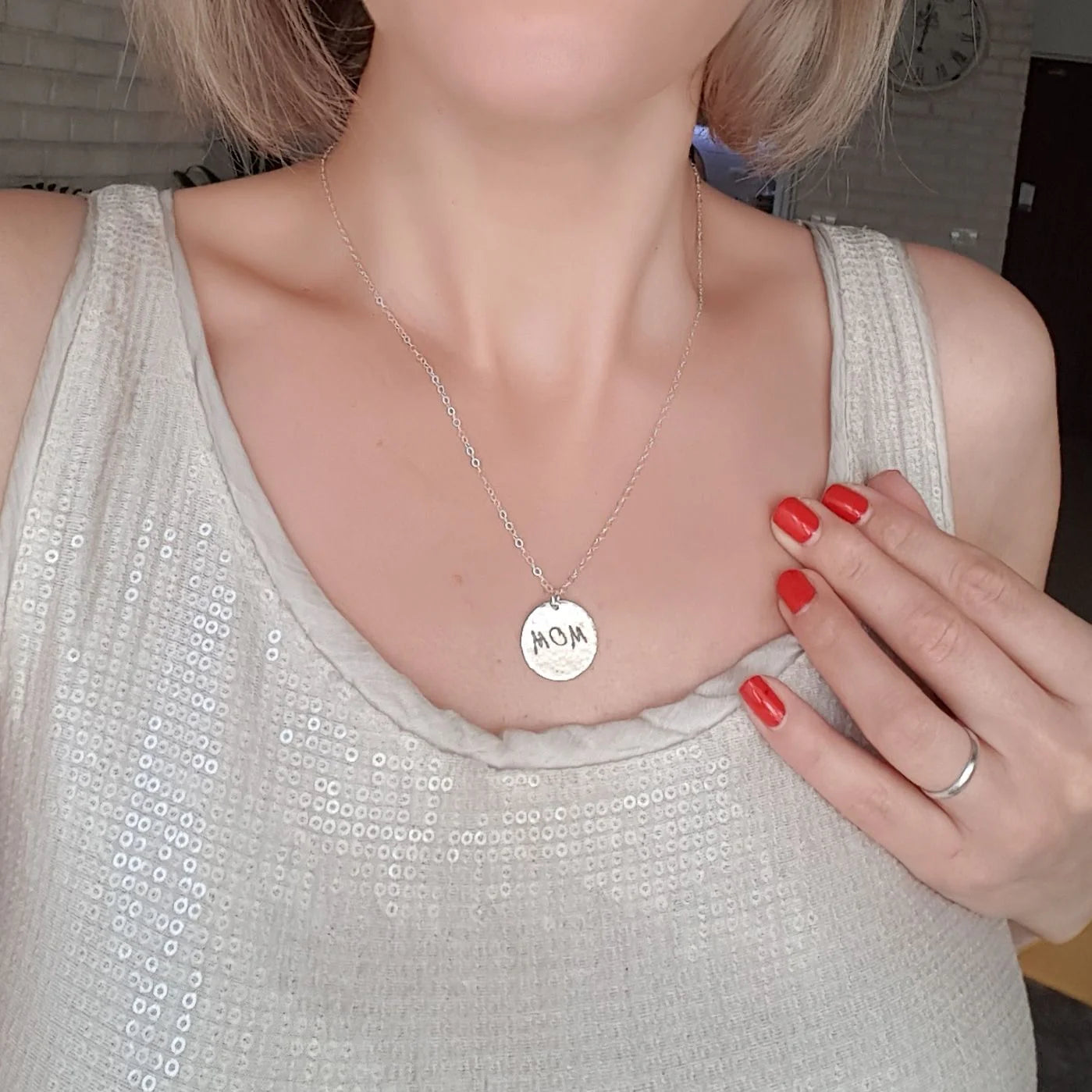 תליון עגול מכסף בחריטה אישית (כולל שרשרת)