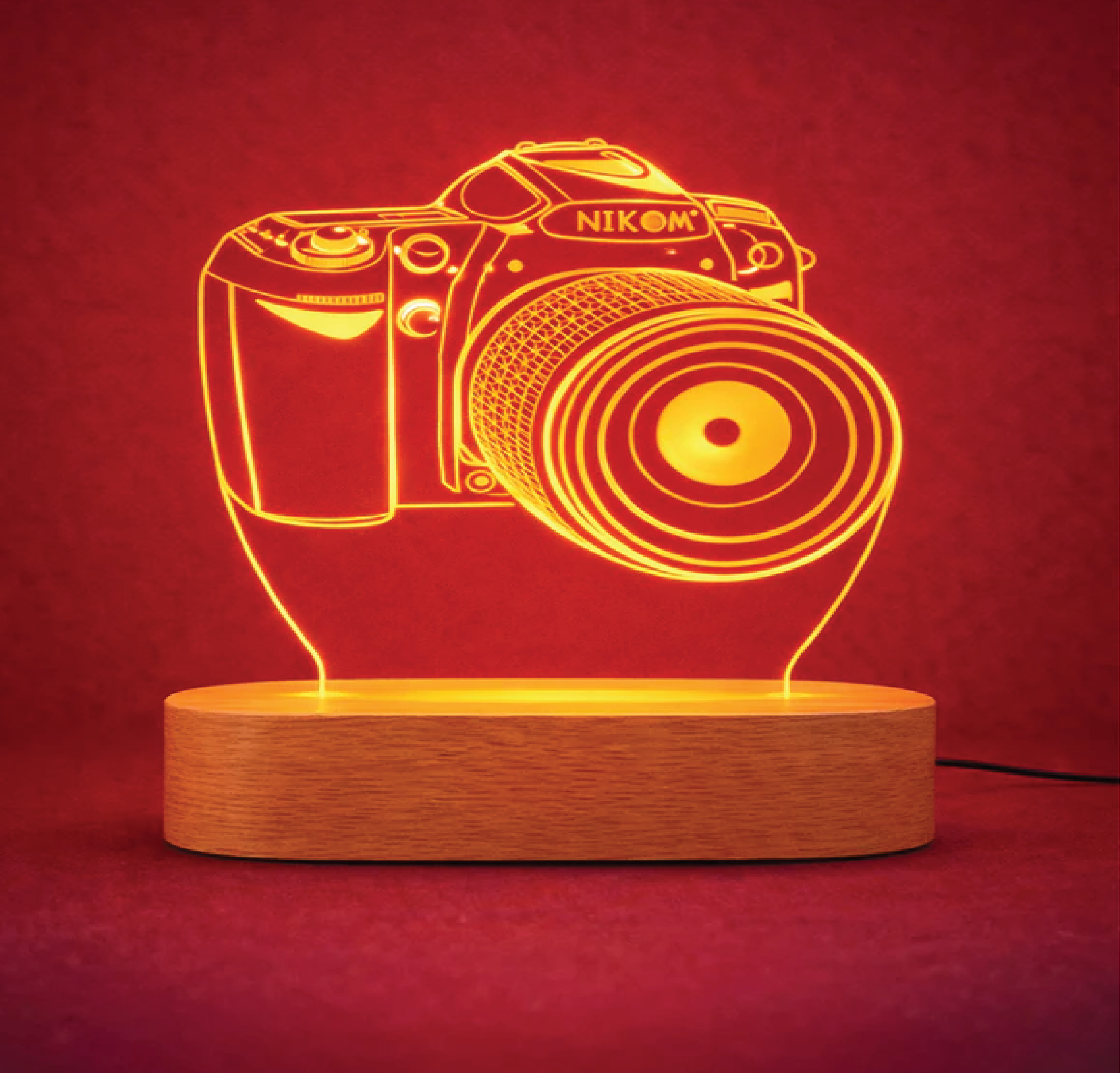 מנורת לילה מצלמה בחריטה אישית