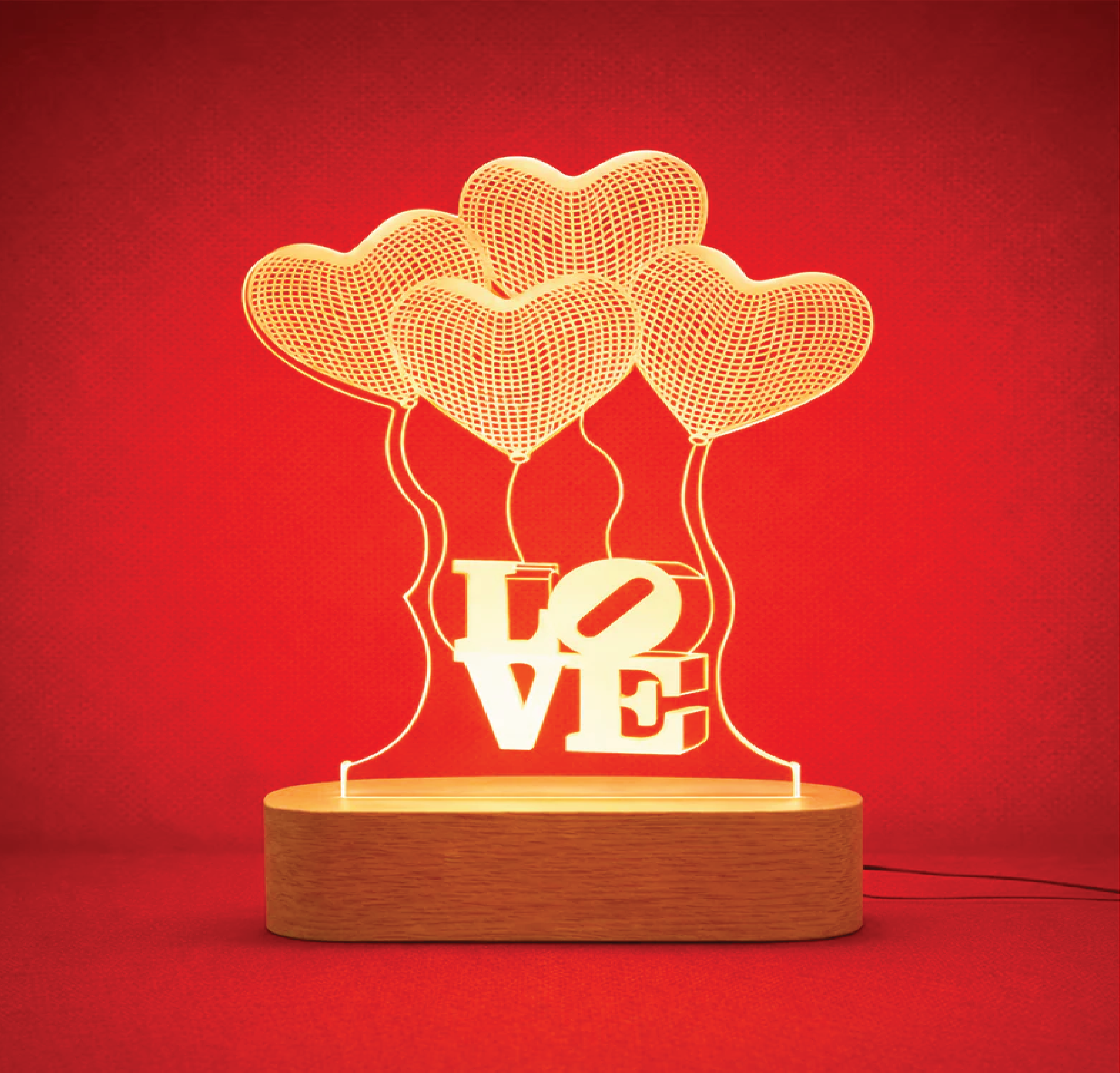 מנורת לילה בעיצוב בלוני אהבה בחריטה אישית