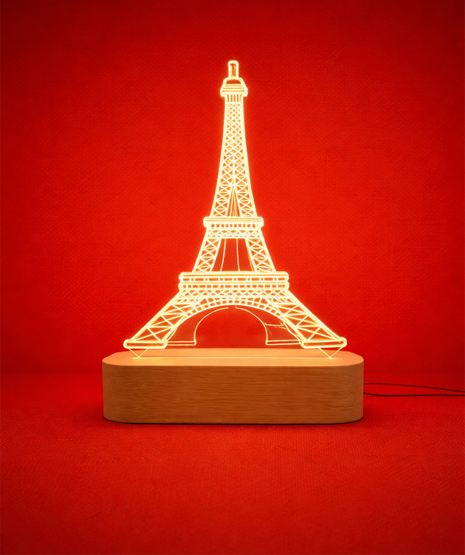 מנורת לילה בעיצוב מגדל אייפל עם חריטה אישית